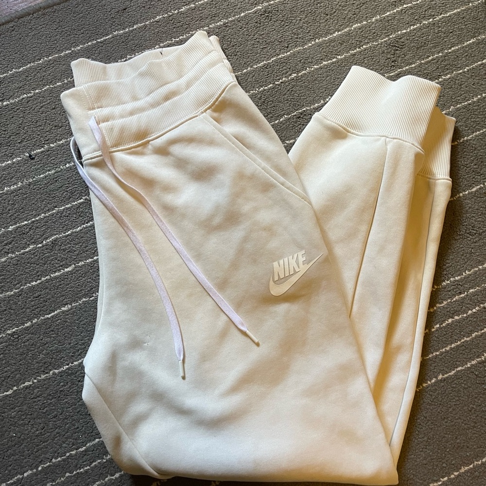 Nike high rise joggers
